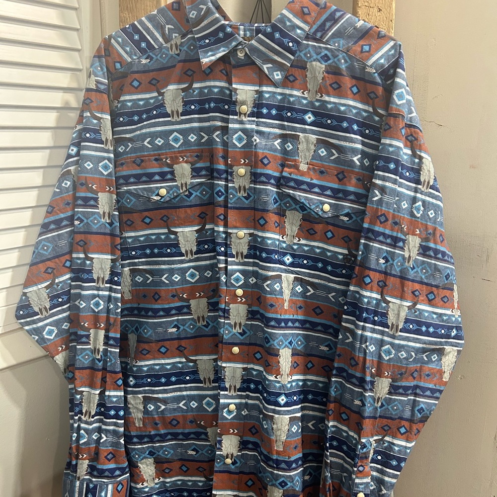 Ariat, western shirt. XXL. Pearl snaps.
